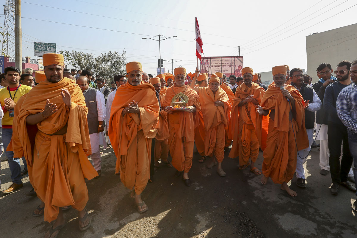 Sadhus lead the procession through the streets of Jalandhar
