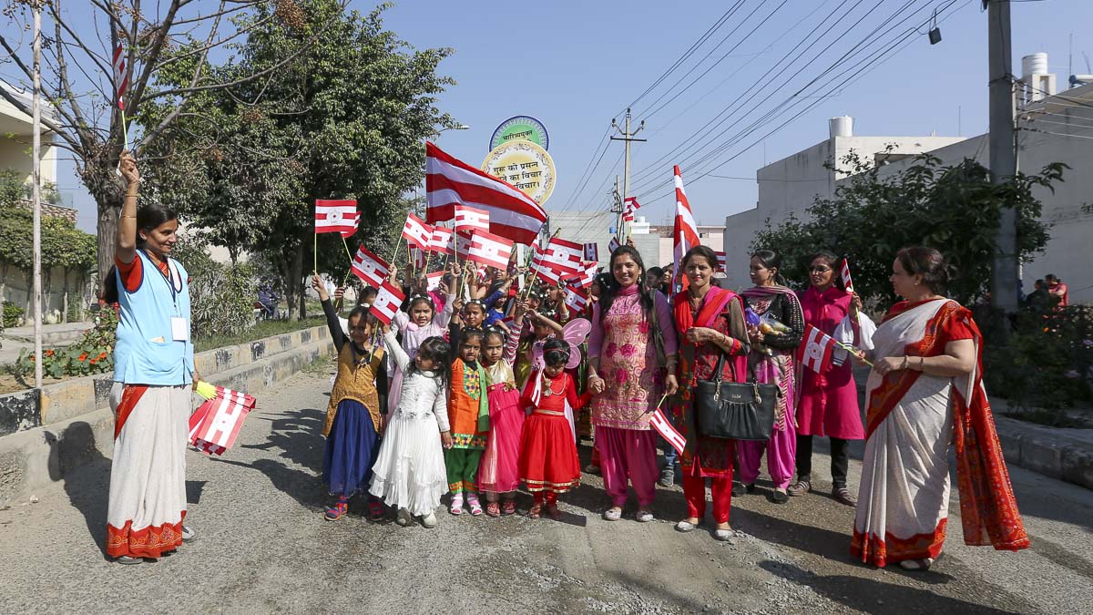 Balikas participate in the procession