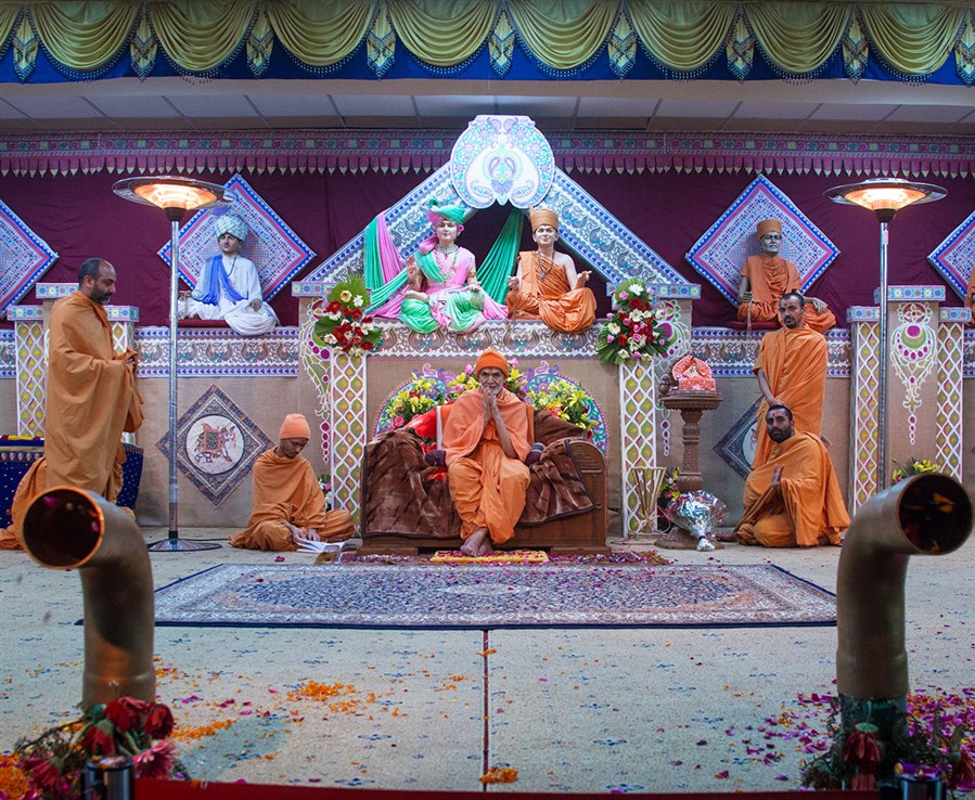 'Shri Swaminarayan Holi Mangal Milan' for Akshardham volunteers, 4 March 2017