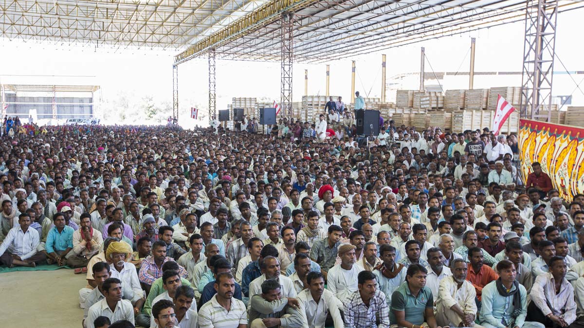 Artisans during the assembly, 5 Mar 2017