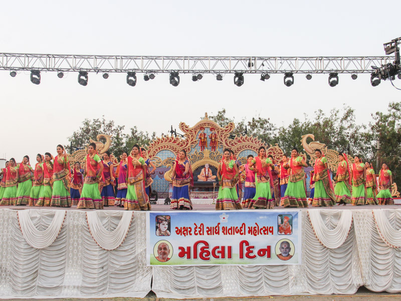 Akshar Deri Sardh Shatabdi Mahila Din Celebration, Gondal