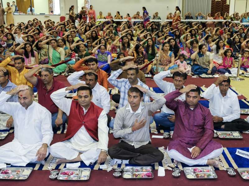 Devotees participate in patotsav mahapuja