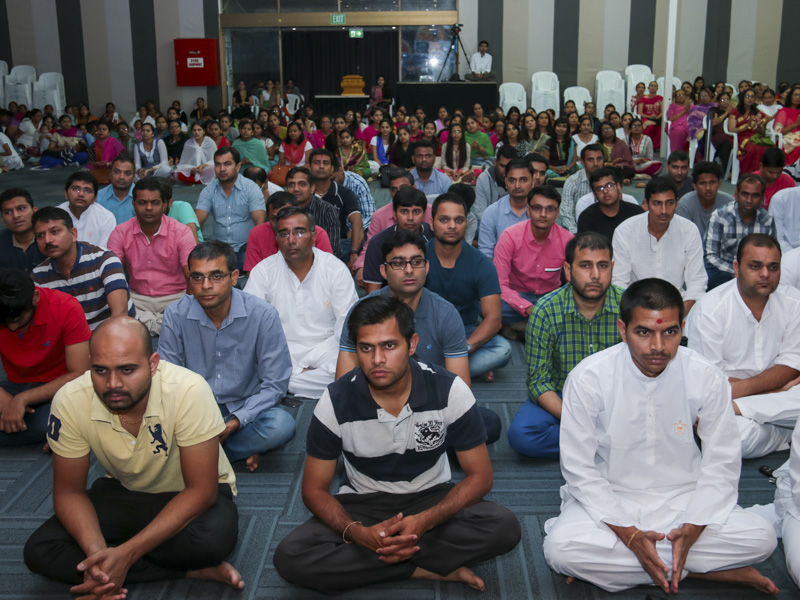 Devotees during the kirtan aradhana assembly