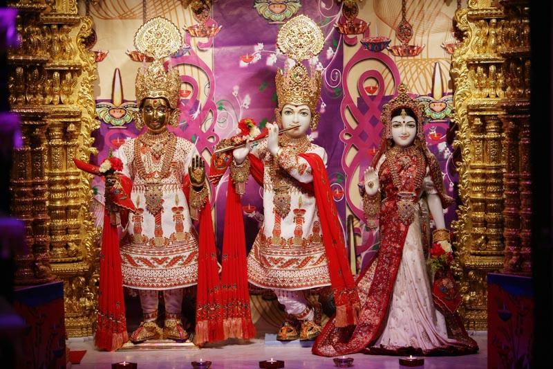 Diwali Celebrations at BAPS Shri Swaminarayan Mandir, London,2009 -  