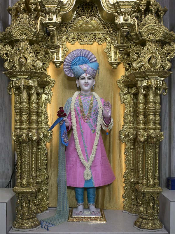 Shri Ghanshyam Maharaj, 12 Jun 2017