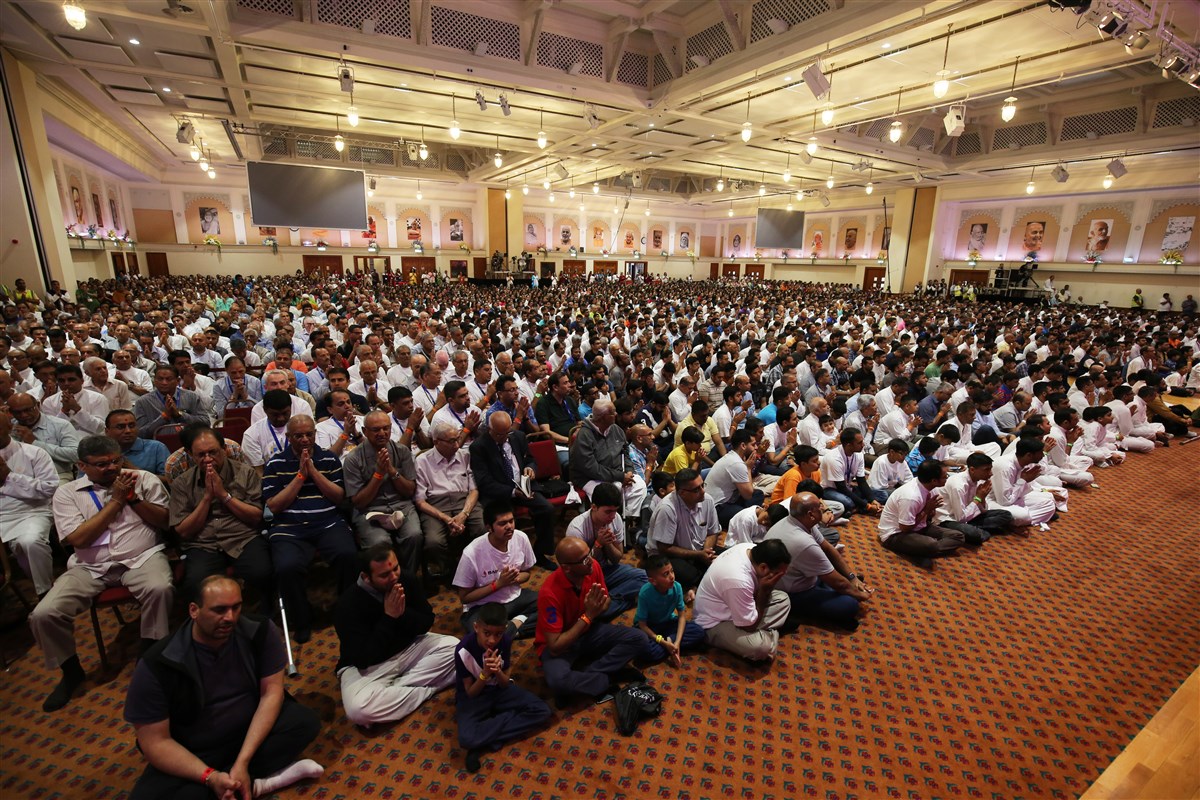 Devotees fill the main hall from as early as 4.30am