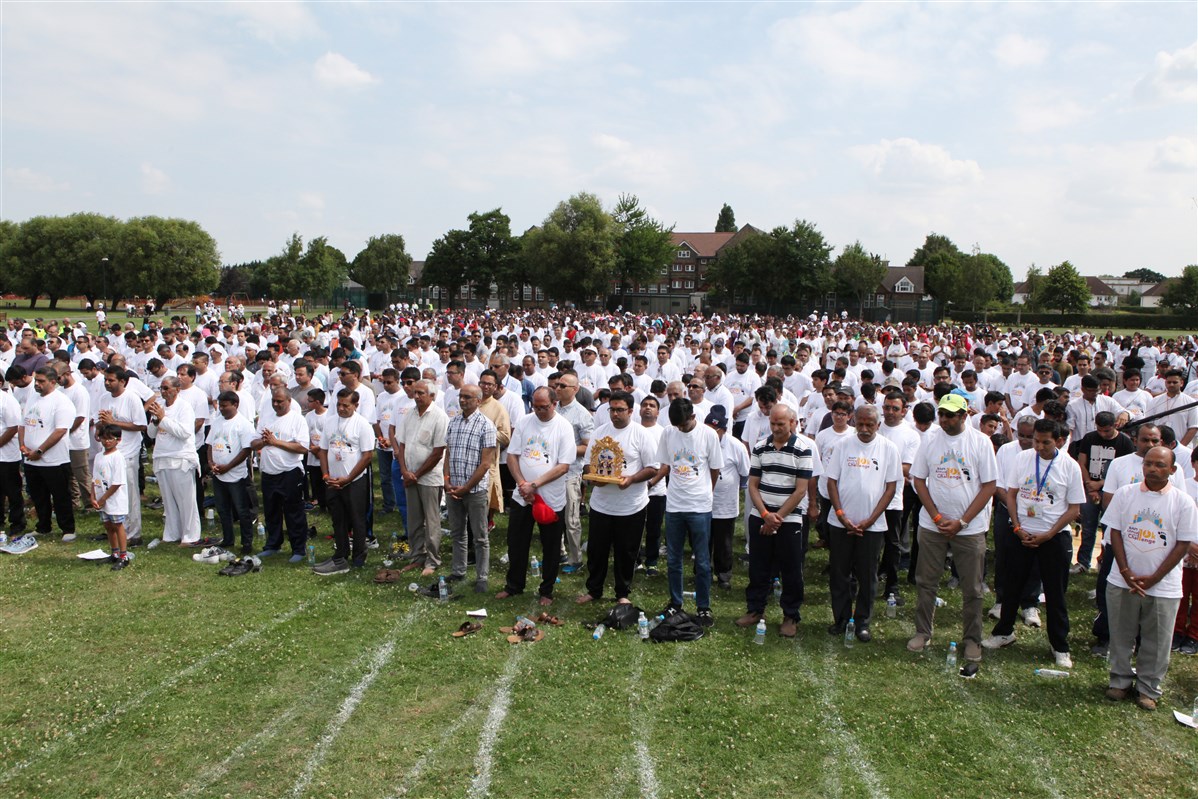 The participants observed a minute's silence in tribute to the victims of the tragic Grenfell Tower fire in London