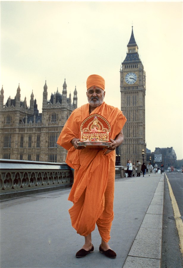 This evoked fond memories of Pramukh Swami Maharaj at Westminster in 1988, when he was honoured in the House of Commons by Members of Parliament