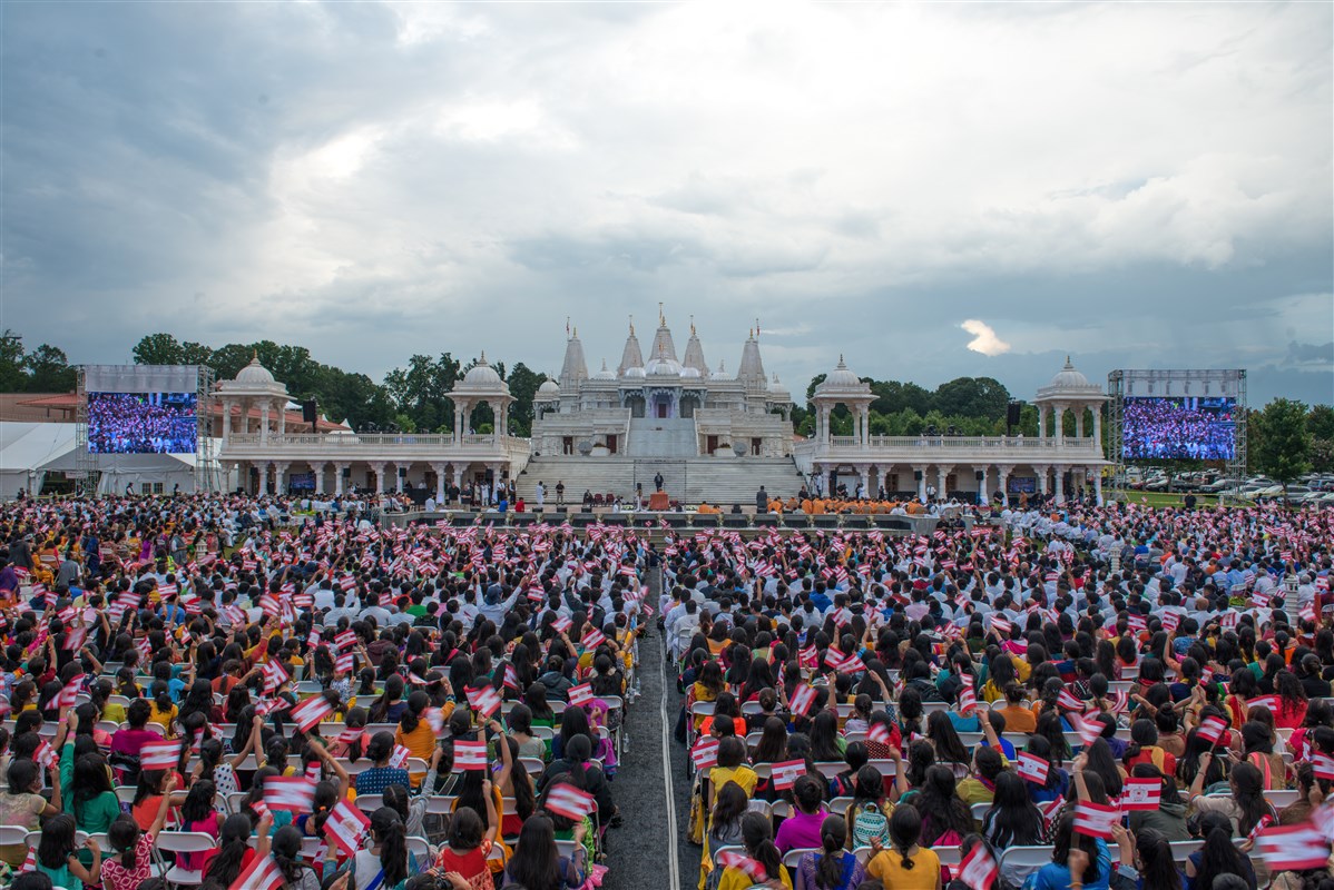 Devotees engaged in the  10th Anniversary Celebration of BAPS Shri Swaminarayan Mandir, Atlanta 
