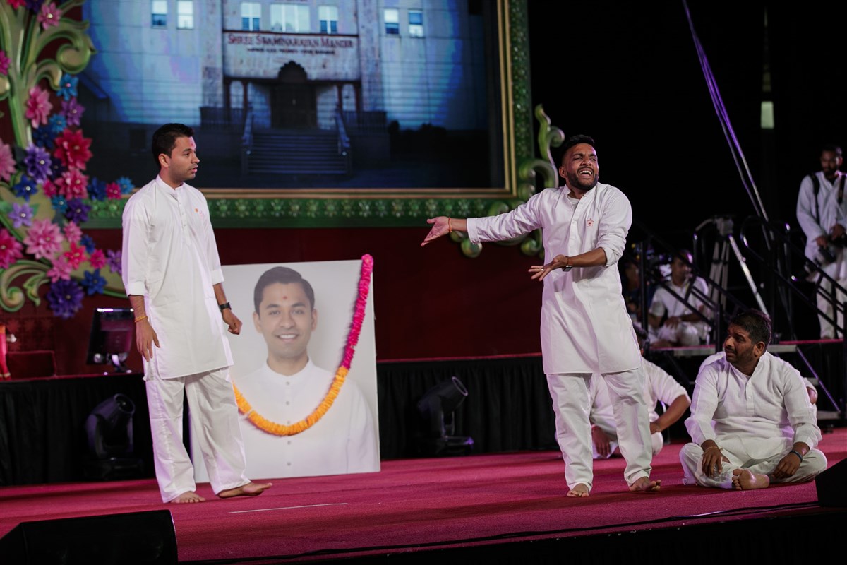 Youths performs a skit before Swamishri