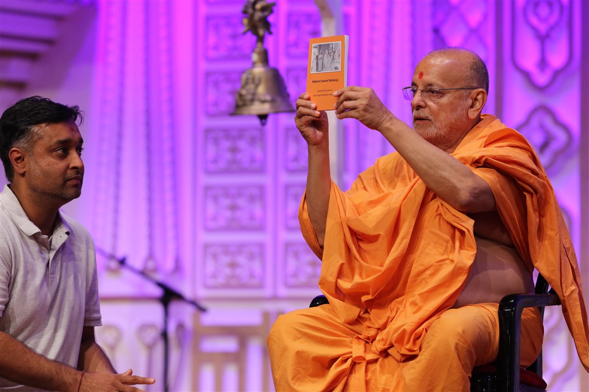 Ishwarcharandas Swami introduces another forthcoming English publication, <i>Mahant Swami Maharaj: Episodes and Incidents from Yogiji Maharaj's Biography</i>