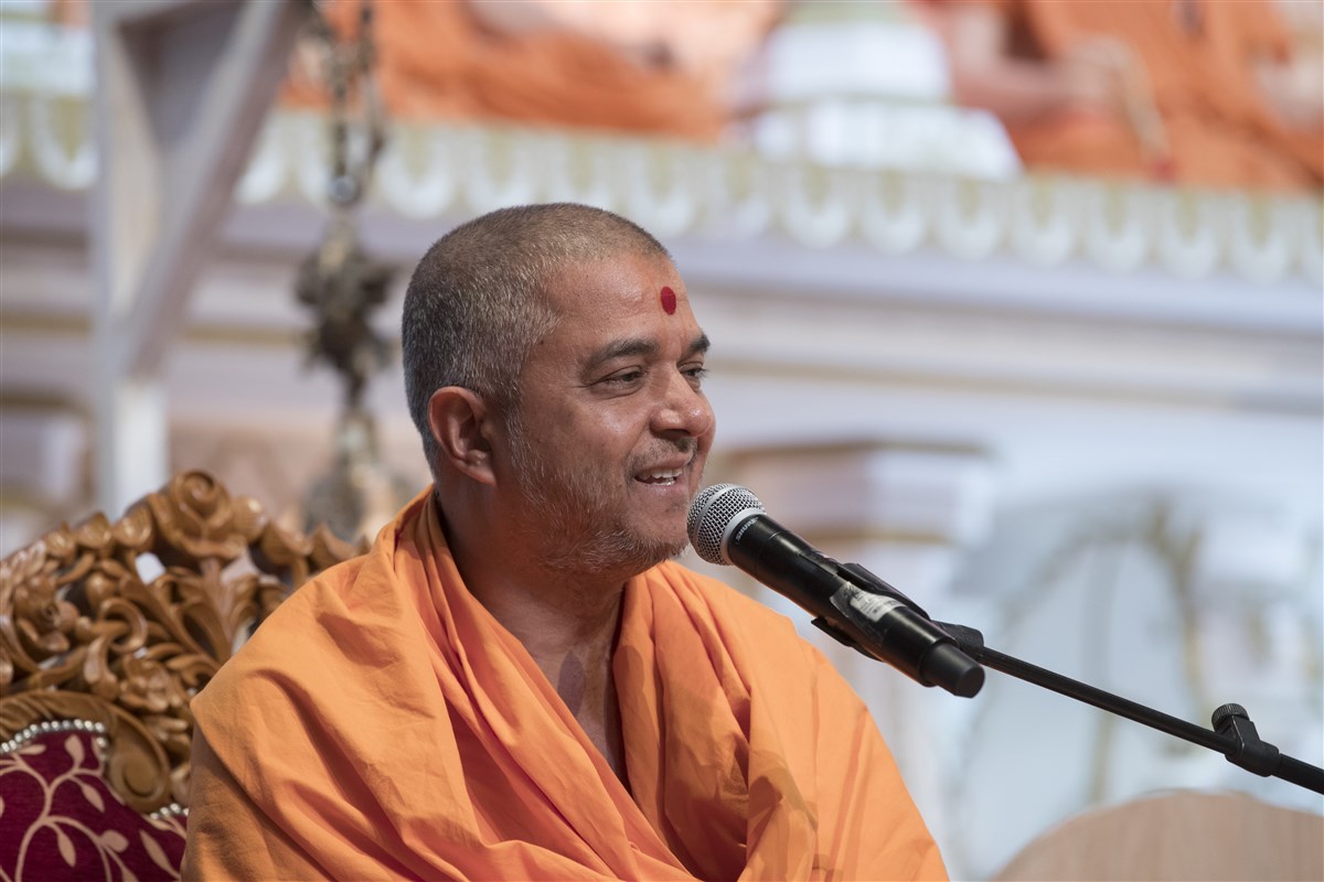 Brahmaviharidas Swami spoke on the propagation of Akshar-Purushottam Darshan by Pramukh Swami Maharaj