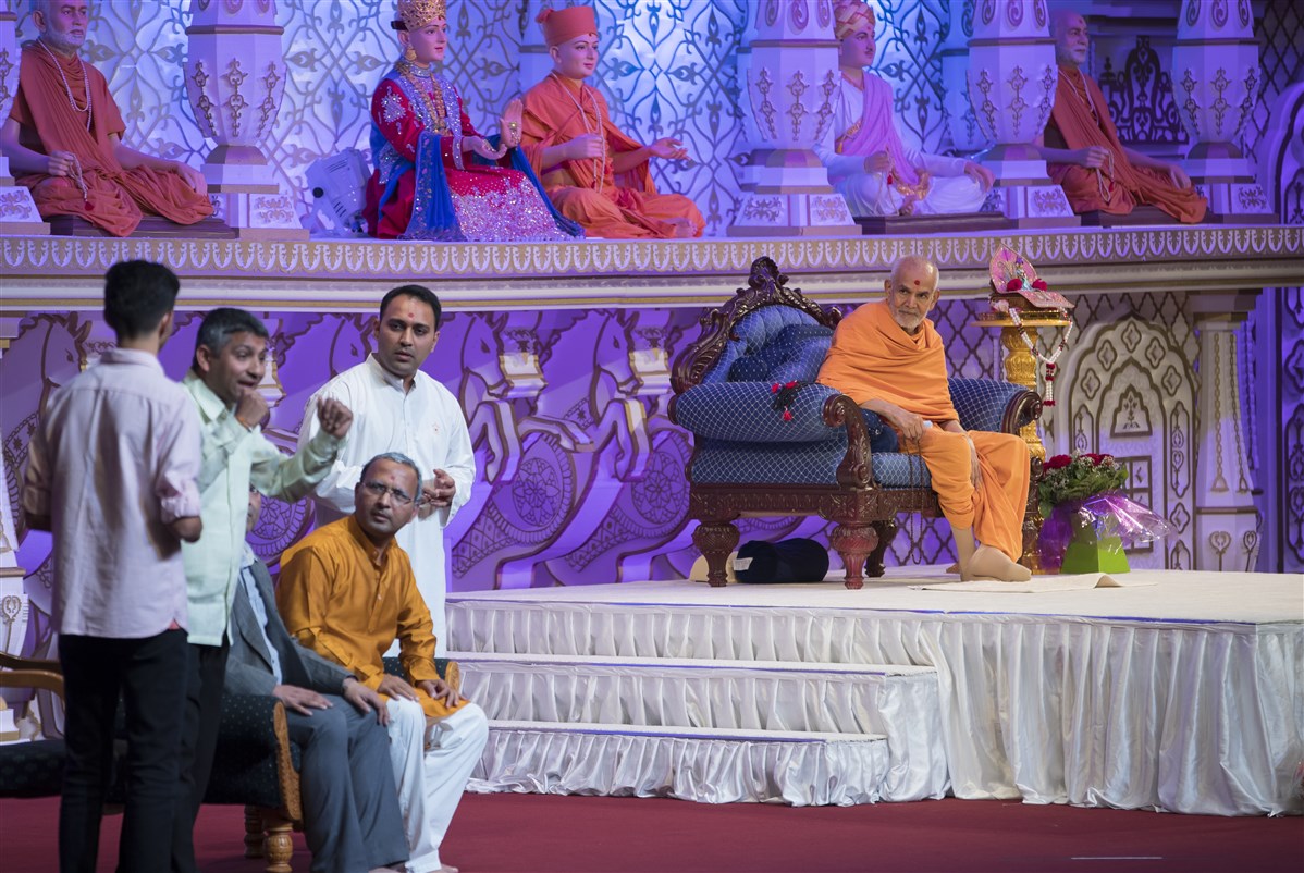 Swamishri watched and listened attentively