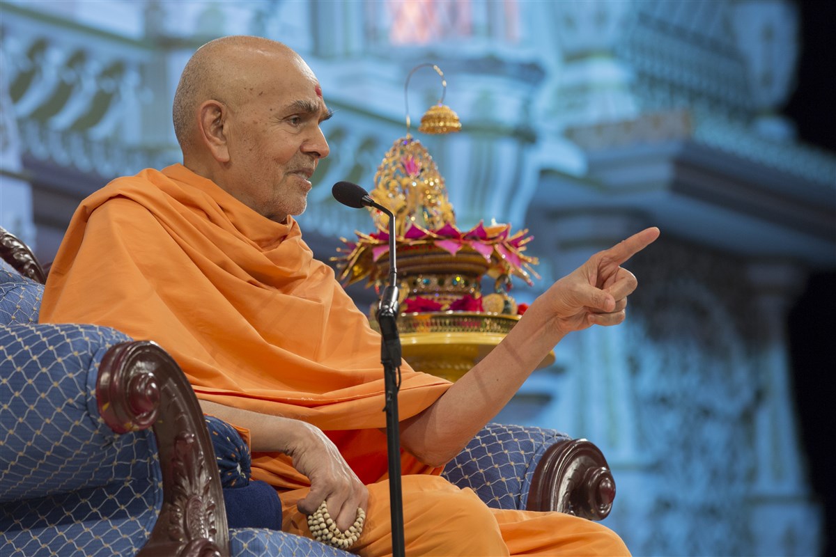 'We are forever indebted to Pramukh Swami Maharaj for all that he has done for us.' - Mahant Swami Maharaj
