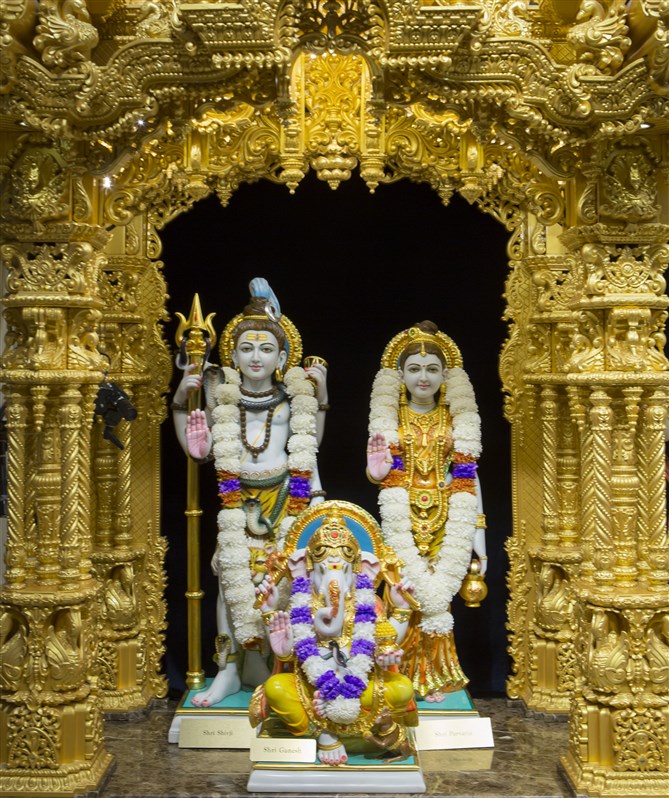Shri Shankar-Parvati Dev and Shri Ganeshji