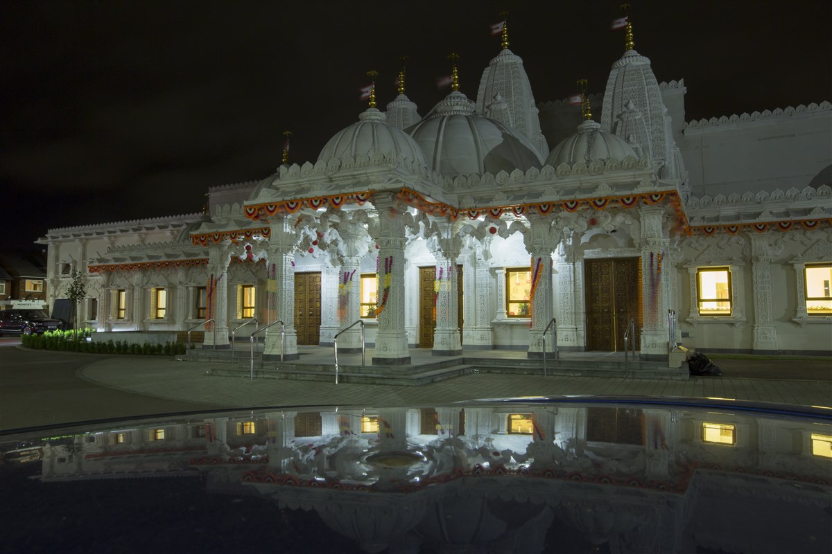 BAPS Shri Swaminarayan Mandir, Leicester