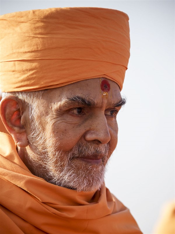 Swamishri during mahayagna rituals