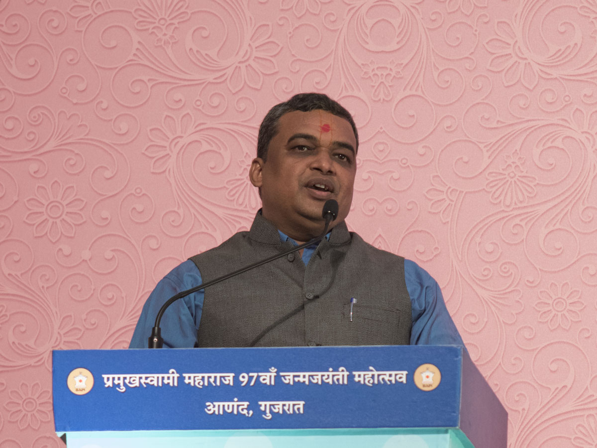 Shri Yogeshbhai Vandara, Khambha (Amreli) narrates his experiences with Brahmaswarup Pramukh Swami Maharaj