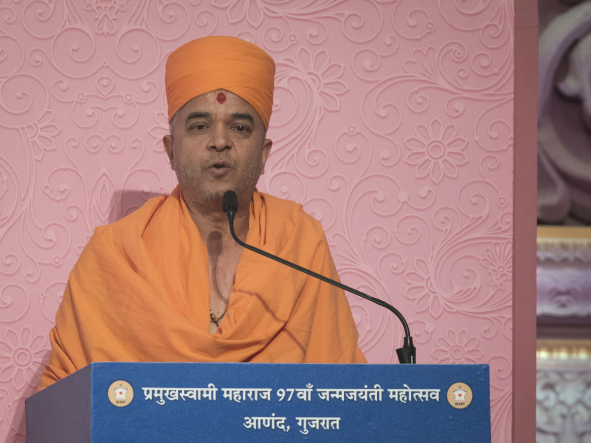 Brahmavihari Swami shares his experiences with Brahmaswarup Pramukh Swami Maharaj