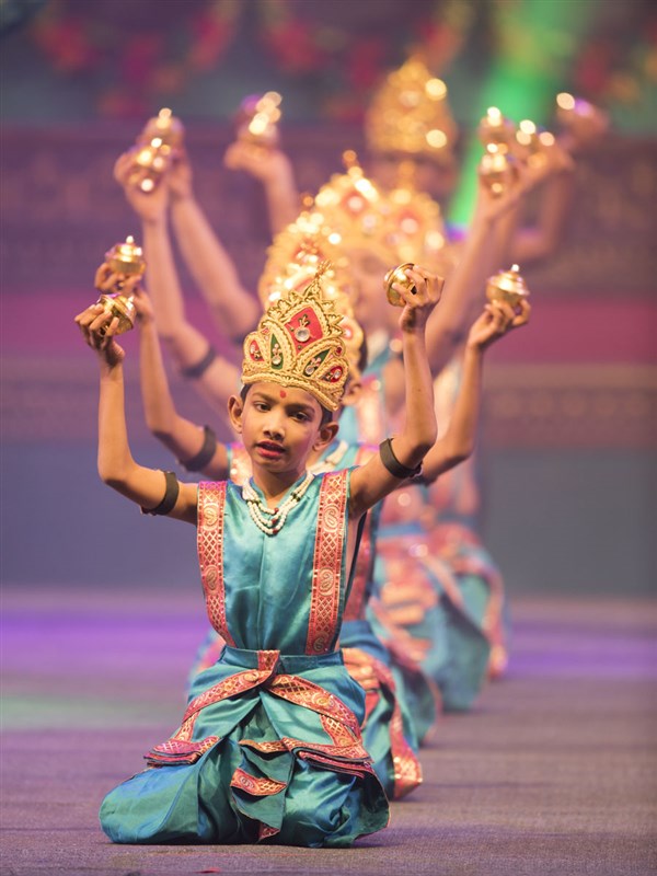 Children perform a cultural dance