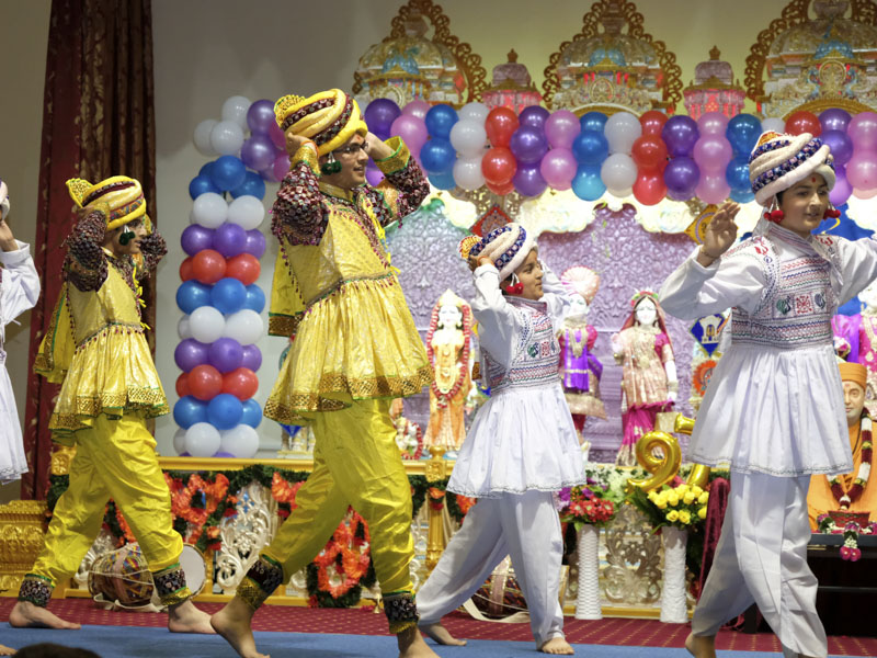 97th Birthday Celebration of Brahmaswarup Pramukh Swami Maharaj, Adelaide
