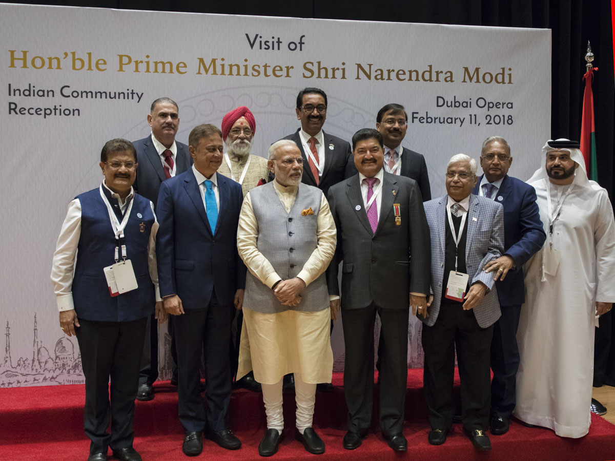 Prime Minister of India Shri Narendra Modi with distinguished members of the Indian and other communities