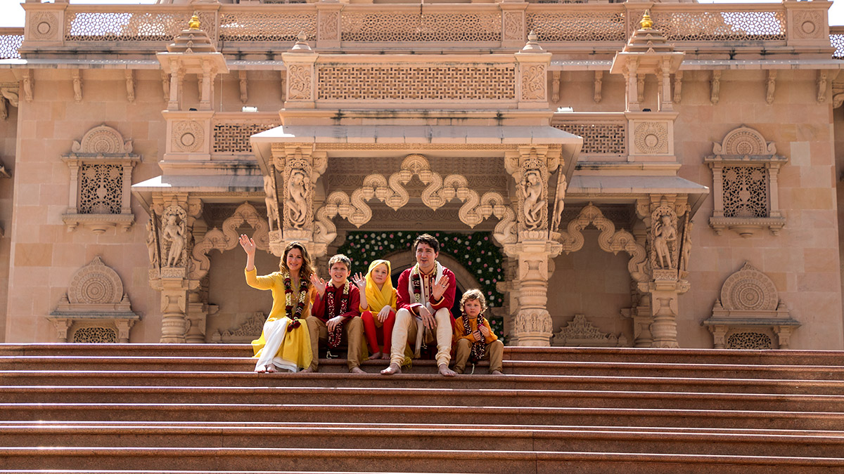 PM Justin Trudeau and his family on the steps of Akshardham Mandir