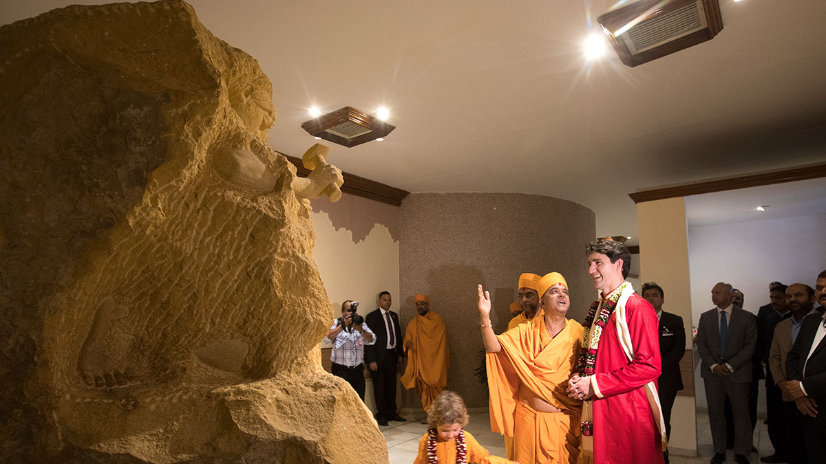 PM Justin Trudeau visits an exhibition hall