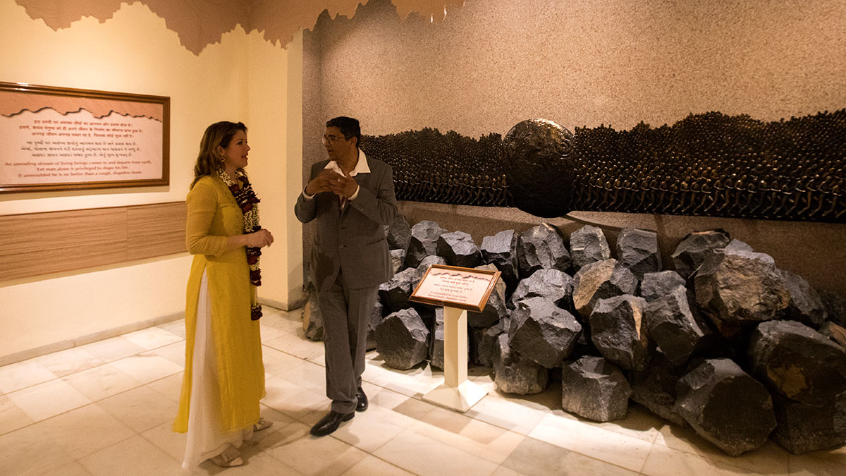 Sophie Grégoire Trudeau visits an exhibition hall
