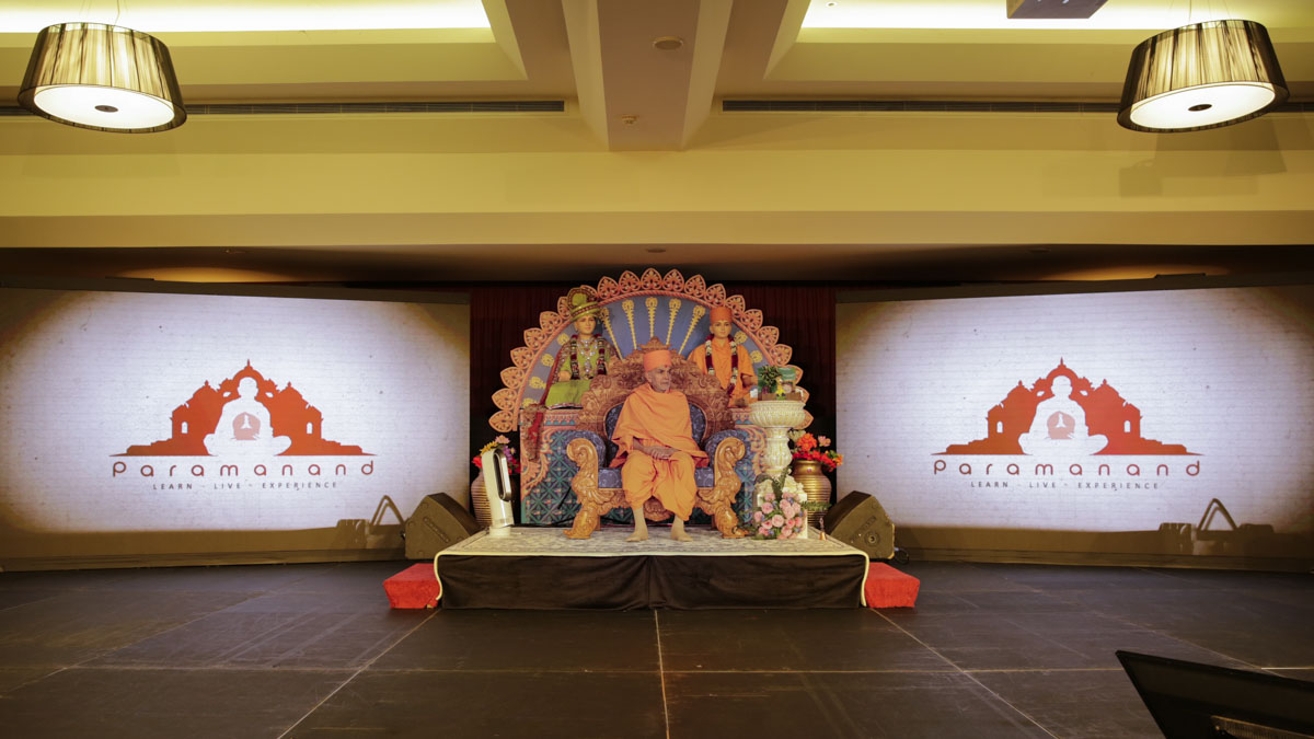 Swamishri during a morning session of the convention