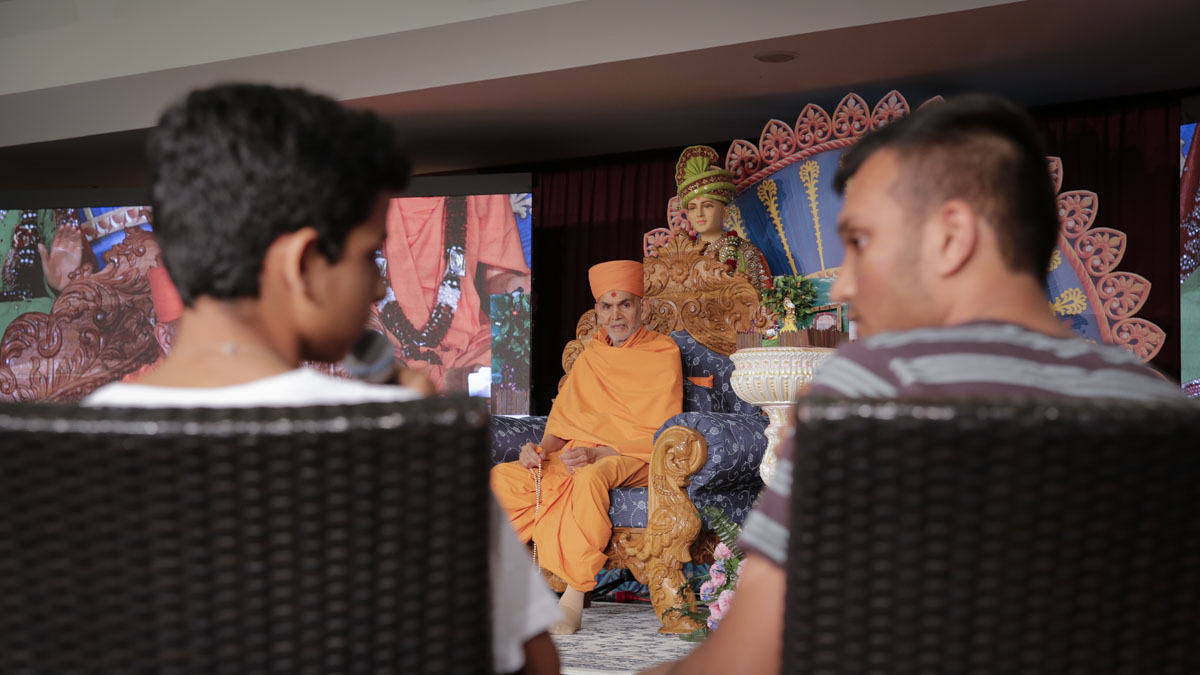 Swamishri during the session