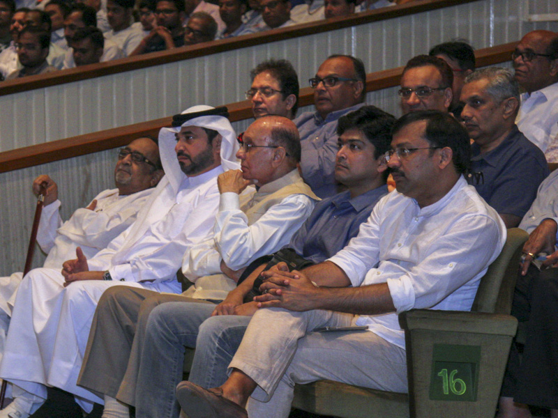 Devotees and well-wishers during the assembly