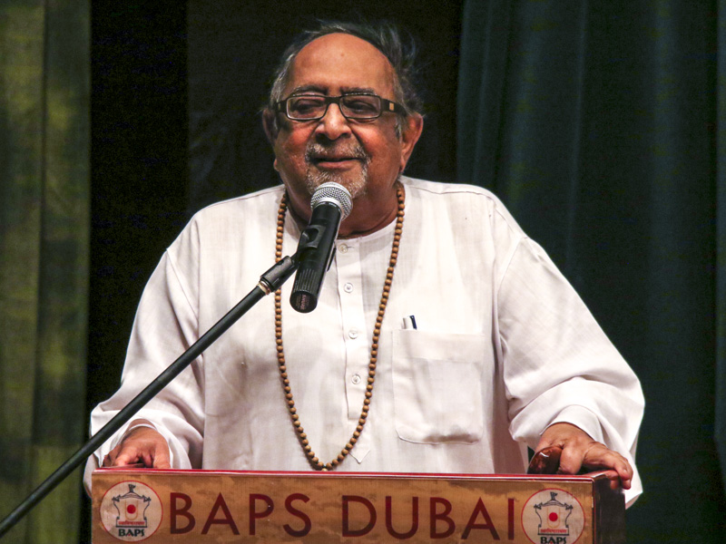 Shri Bharat Shah addresses the assembly