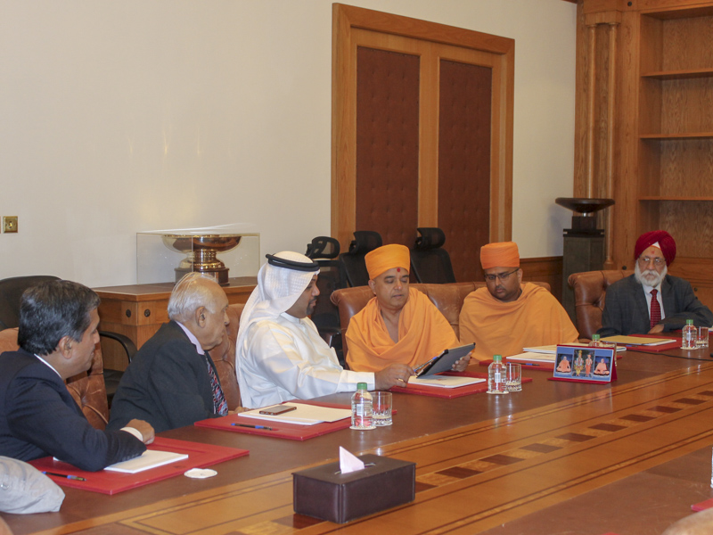 Sadhus meet community leaders