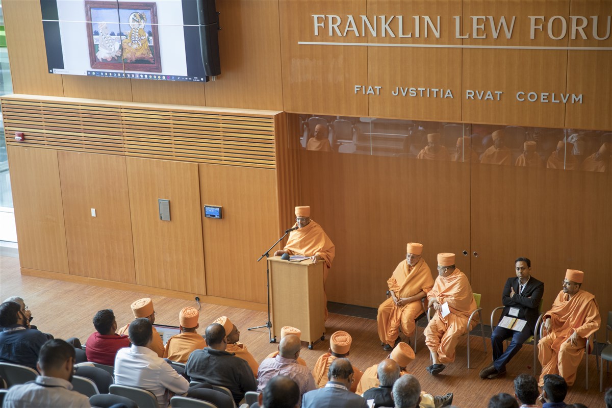 Pujya Aksharvatsaldas Swami presents a paper on “The Tradition of the Shikhara Within Mandir Architecture - A Study Based on Ancient Treatises and the Akshar-Purushottam Darshan.”
