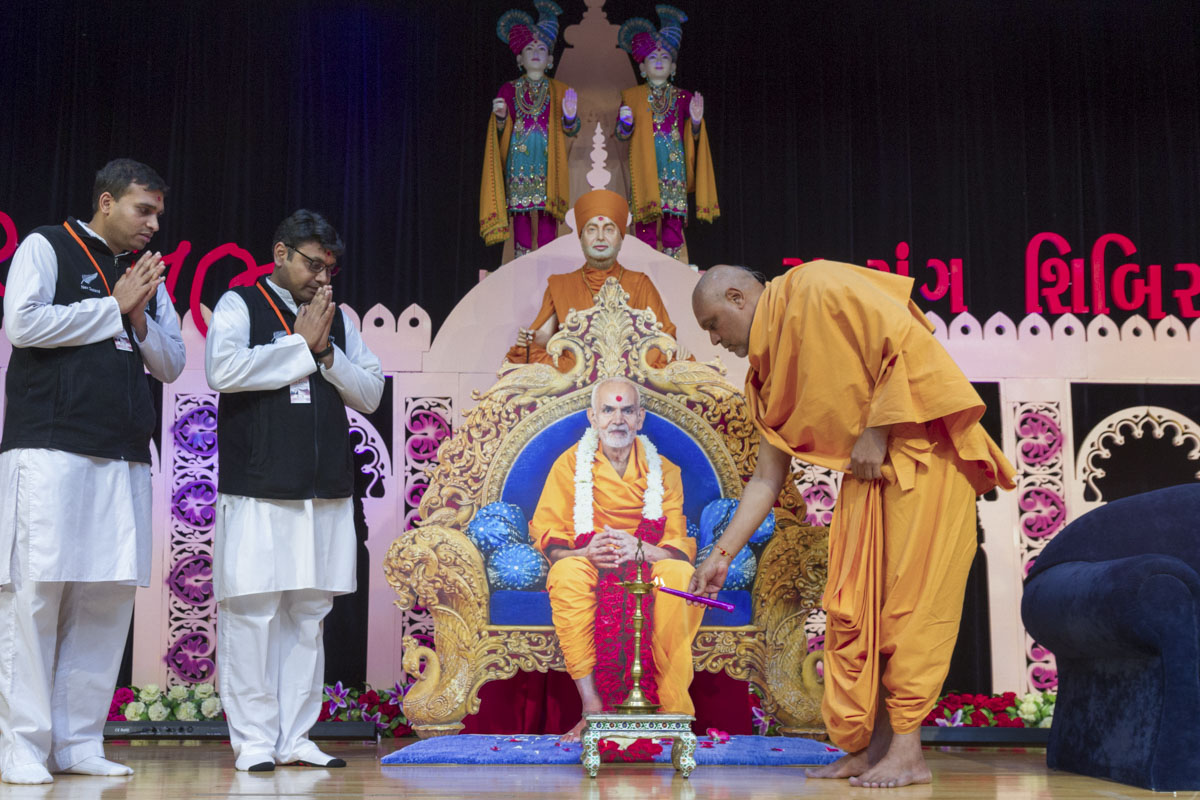 Ghar Sabha Shibir: 'Gruh Shanti no Rajmarg', Auckland
