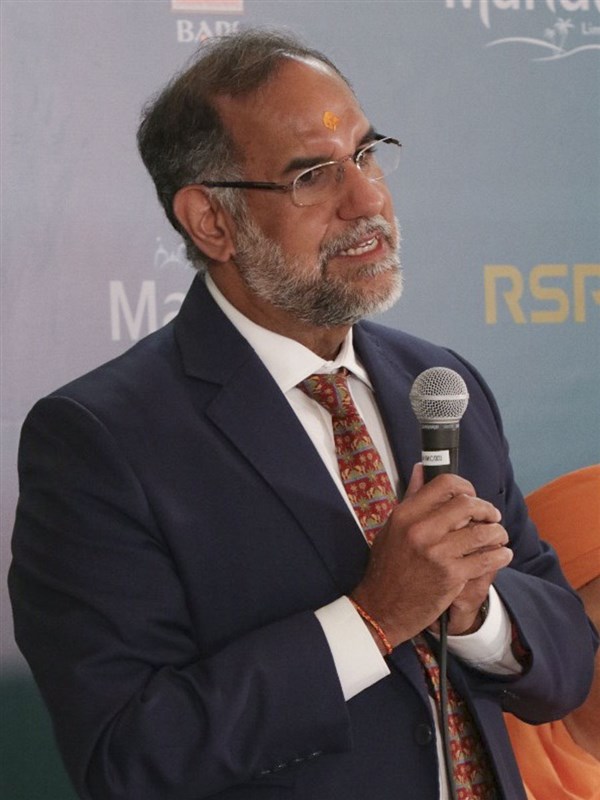 His Excellency Navdeep Singh Suri, Ambassador of India to the UAE, addresses the assembly