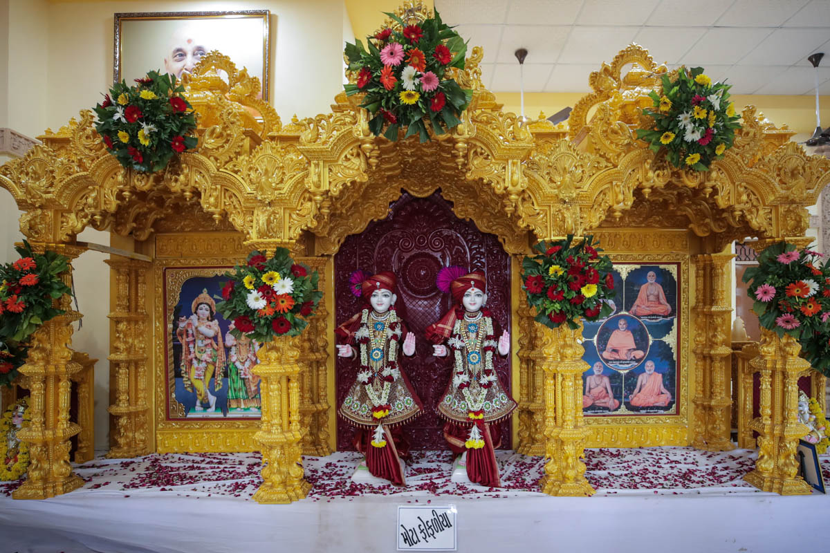 Murtis consecrated for the new BAPS Shri Swaminarayan Mandir in Mota Fofaliya, India