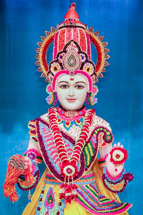 Shri Ghanshyam Maharaj, BAPS Shri Swaminarayan Mandir, Atladra 