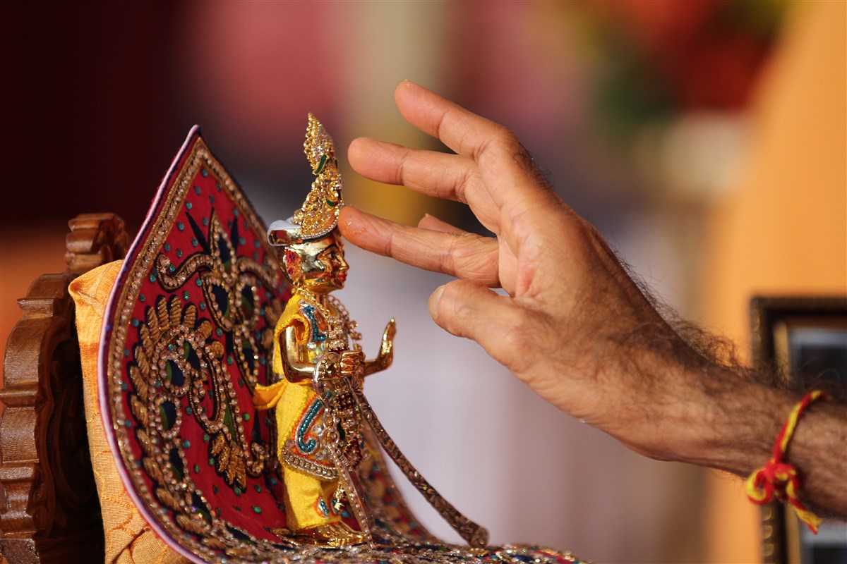 Senior swamis perform the mandir inauguration mahapuja