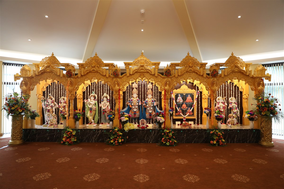 BAPS Shri Swaminarayan Mandir, Chigwell, UK