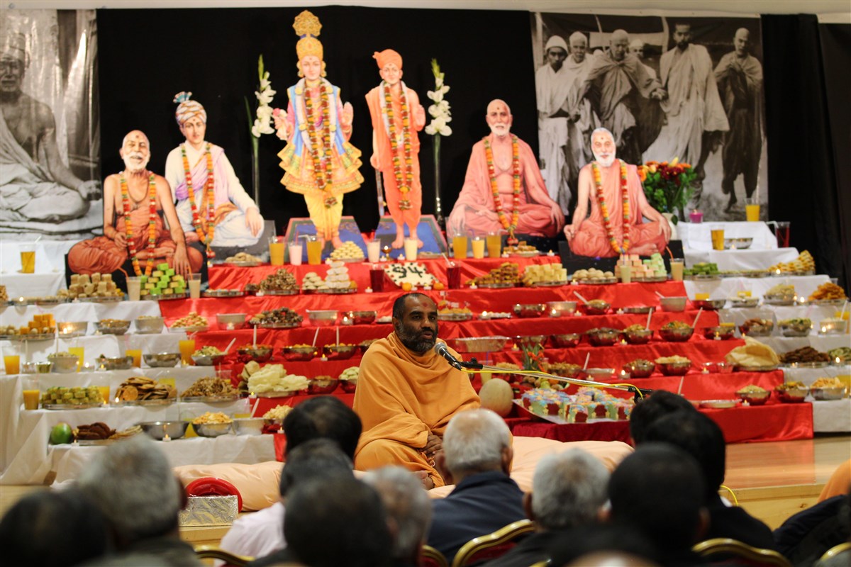 Pramukh Swami Maharaj Jayanti, Nagrecha Hall, Leyton, 2014