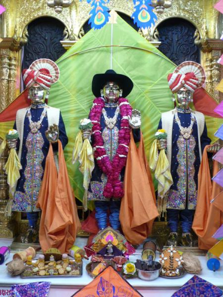Bhagwan Swaminarayan, Aksharbrahman Gunatitanand Swami and Shri Gopalanand Swami adorned with jholis