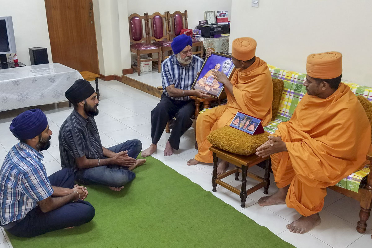 Sadhus converse with devotees and well-wishers during padhramanis