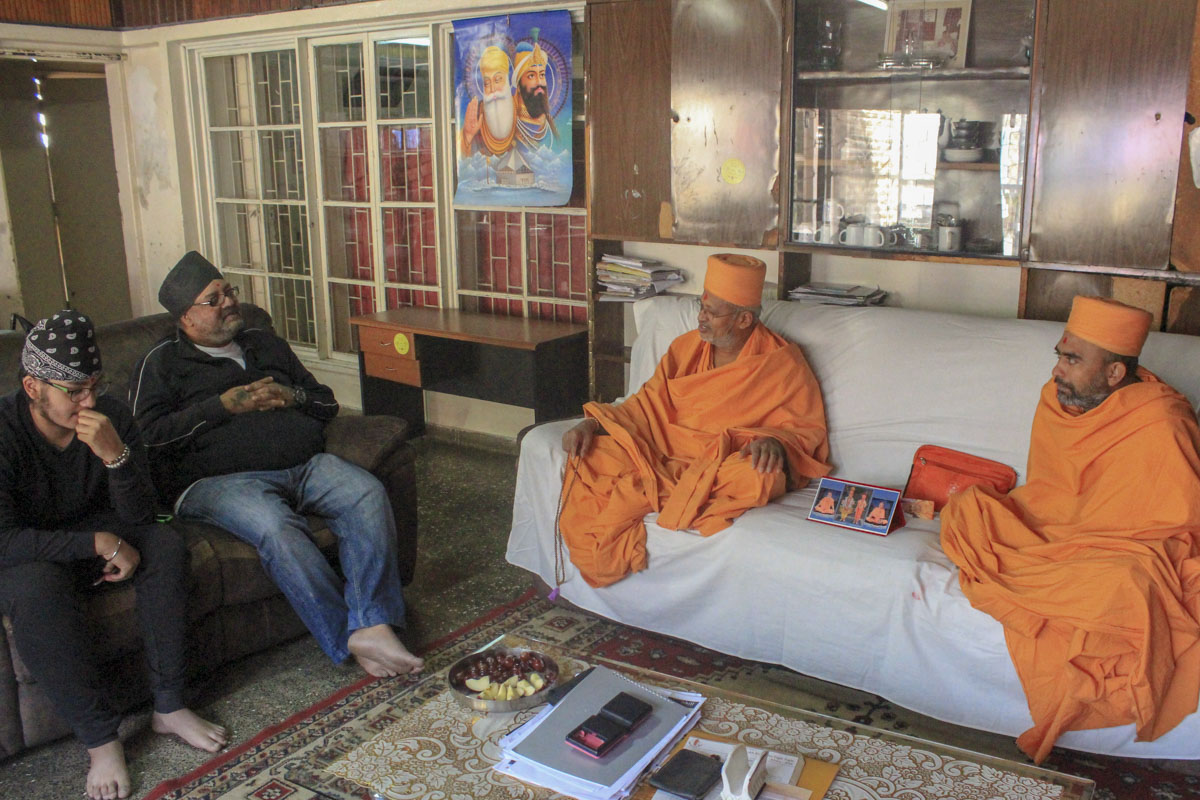 Sadhus converse with devotees and well-wishers during padhramanis