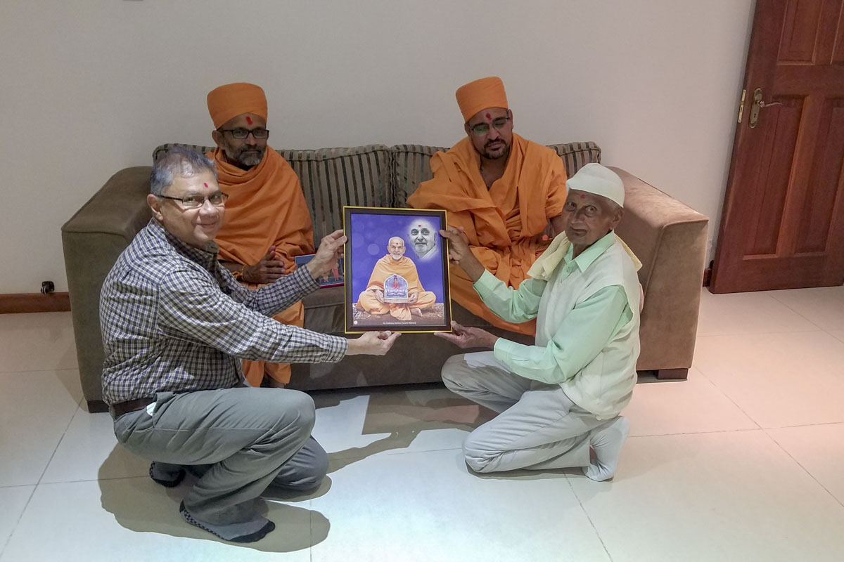 Memento presented to devotees and well-wishers