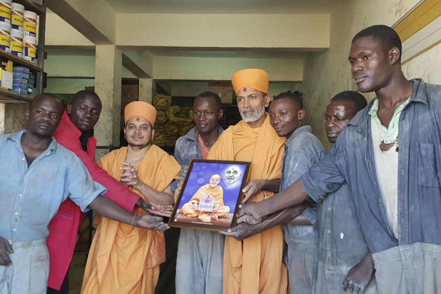 Memento presented to devotees and well-wishers