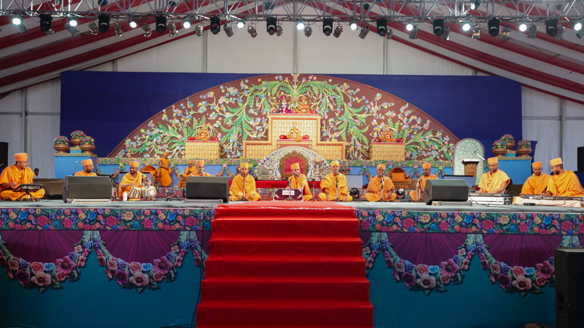 HH Mahant Swami Maharaj's 85th Birth Anniversary Celebration assembly, Bhavnagar