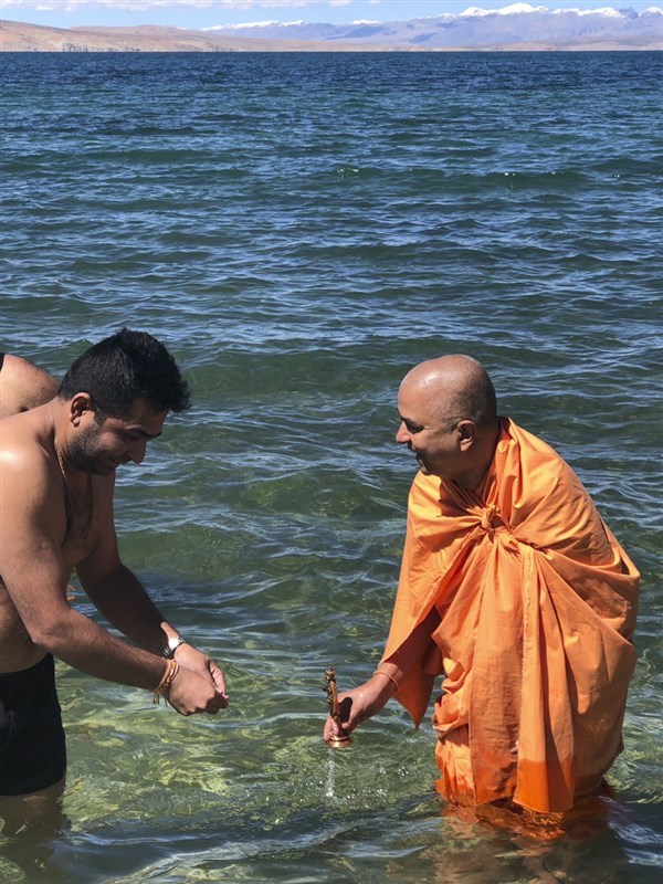 Ritual bath at Lake Manasarovar