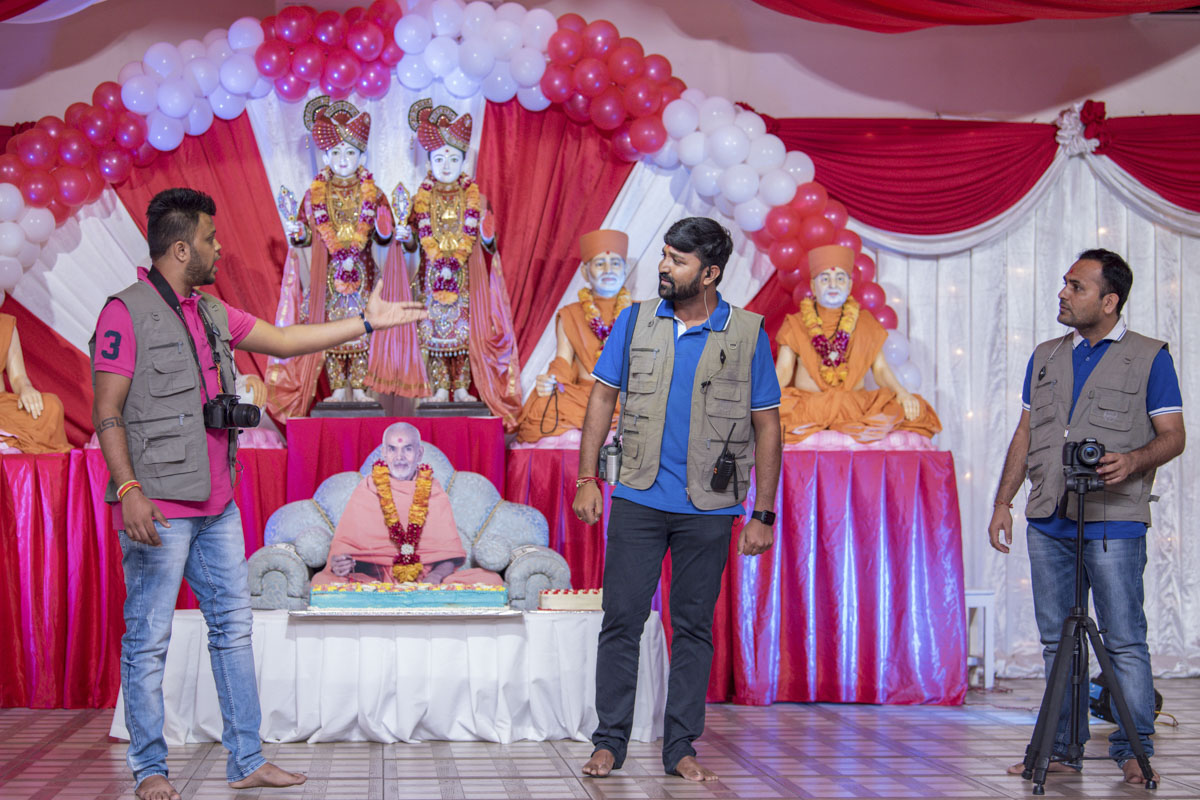 85th Birthday Celebration of Pragat Brahmaswarup Mahant Swami Maharaj, Dar-es-Salaam